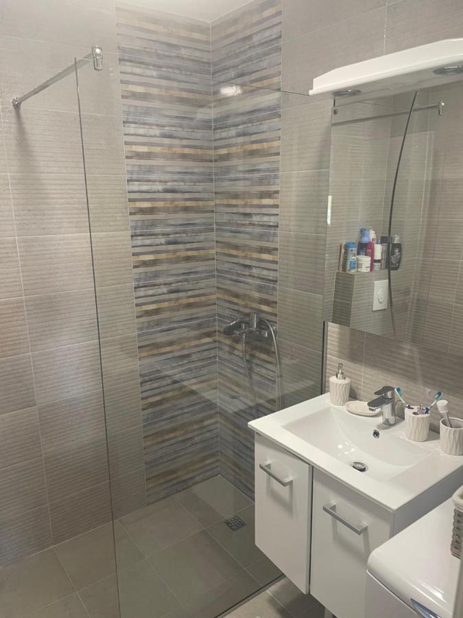 Studio Apartman Happy Home Tivat Eksteriør bilde