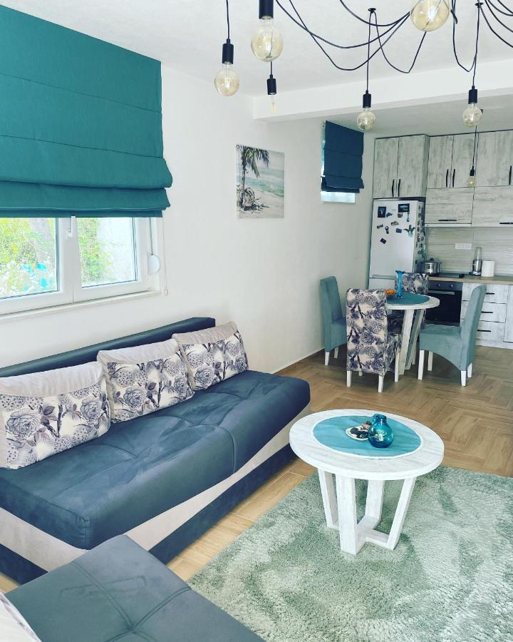 Studio Apartman Happy Home Tivat Eksteriør bilde